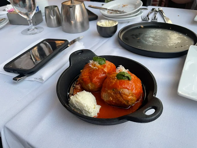 no nose meatballs happy hour oscars